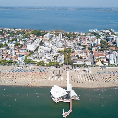 Appartamenti Dal Moro Lignano Sabbiadoro Eksteriør billede