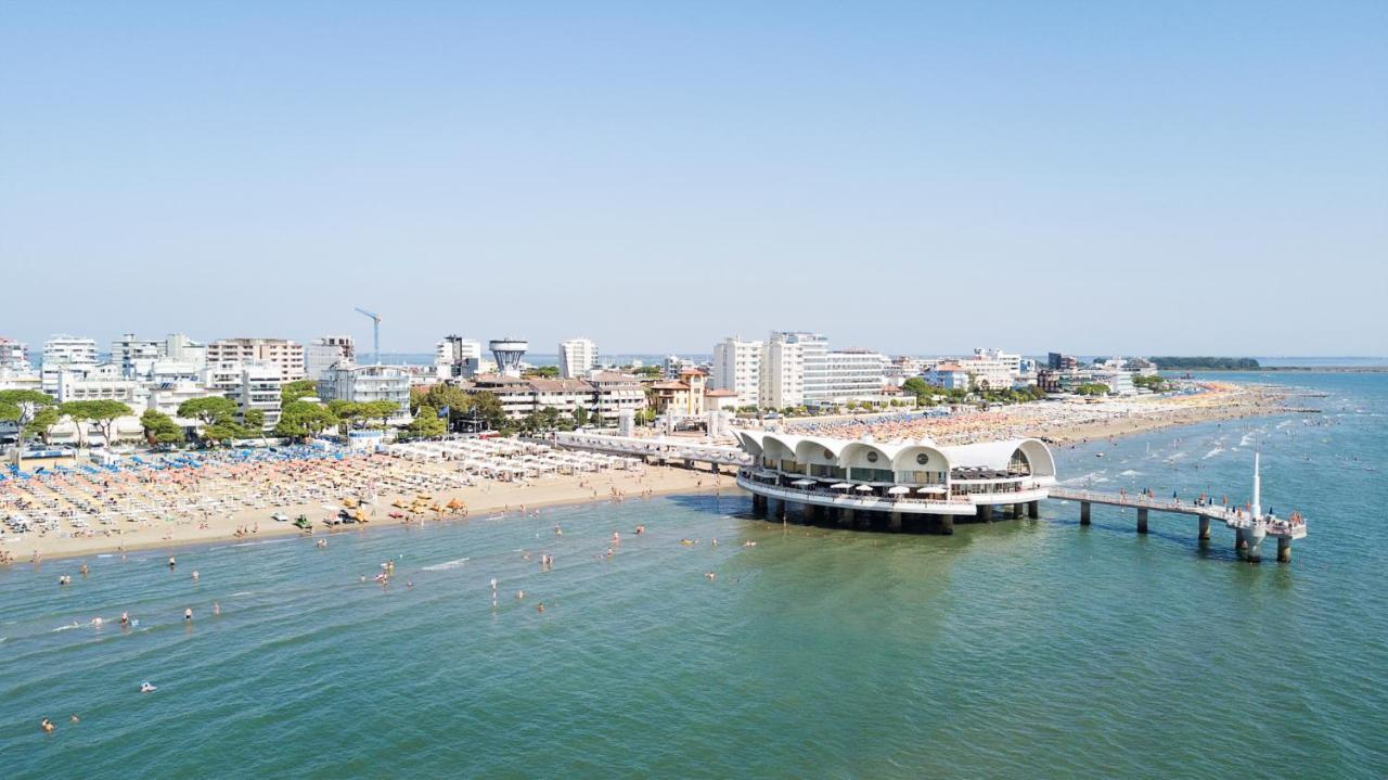 Appartamenti Dal Moro Lignano Sabbiadoro Eksteriør billede